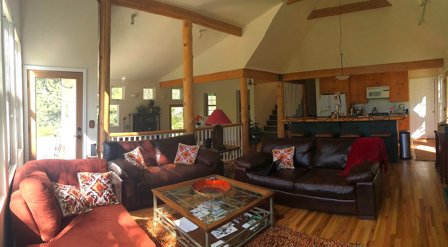 Boulder-cabin-vacation-rental__livingroom2.JPG