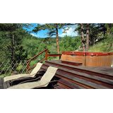 Boulder-cabin-vacation-rental_jacuzzi-back-deck