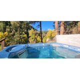 Boulder-cabin-vacation-rental_jacuzzi